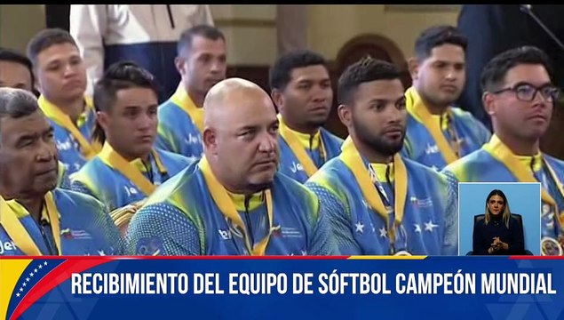 Min. Franklin Cardillo extiende sus felicitaciones a la selección de sóftbol por su gran triunfo