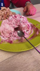 Sneaky Ice Cream Move! You’ll Love This! 😏🍨 #food #icecream