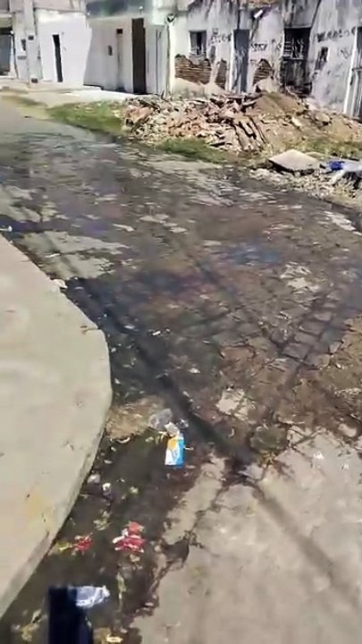 Moradora denuncia galeria estourada há mais de uma semana no bairro Jatobá, em Patos