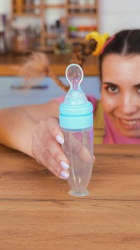 Smart Feeding Gadget for a Mess-Free Mealtime 🍽️👍 #Parenting #Gadgets #ASMR