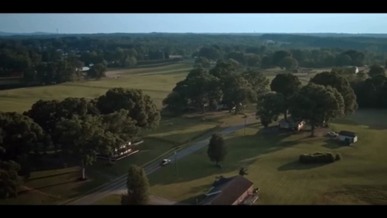 The Hunting Wives Trailer OV