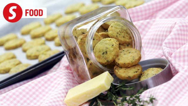 Retro Recipe: Cheddar biscuits