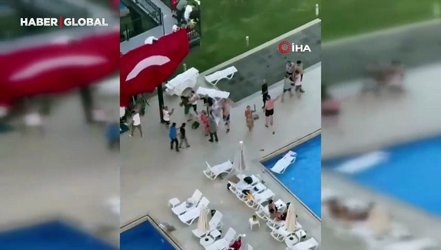 Yer: Esenyurt pantolonlarıyla havuza girmek isteyen yabancı uyruklular ortalığı savaş alanına çevirdi