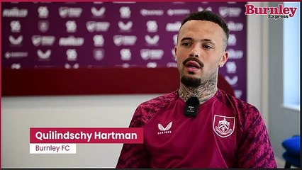Quilindschy Hartman on How Arne Slot Transformed His Football Career ⚽