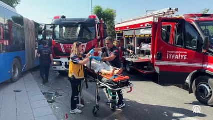 Ankara'da belediye otobüsünün karıştığı zincirleme kazada 20 kişi yaralandı