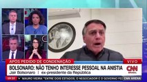 Bolsonaro se revolta na TV: 'Querem prender meu filho no aeroporto!