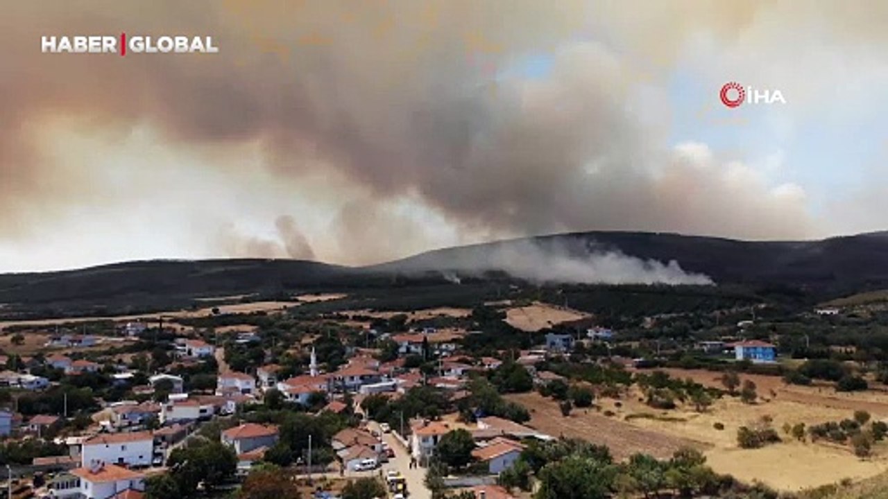 Orman yangınında yükselen dumanlar dron ile havadan görüntülendi