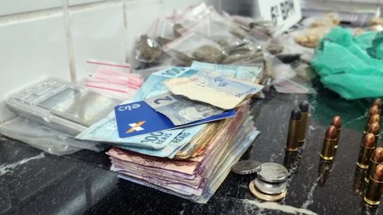 PM encaminha à Delegacia casal que foi detido com drogas no Conjunto Abelha