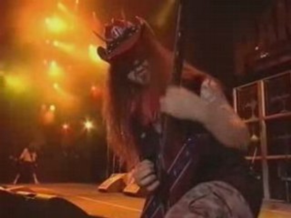 Pantera- Cowboys From Hell (Live Ozzfest)