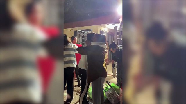 Eva Mieri fue recibida a la salida del penal de Ezeiza por la intendenta de Quilmes, Mayra Mendoza