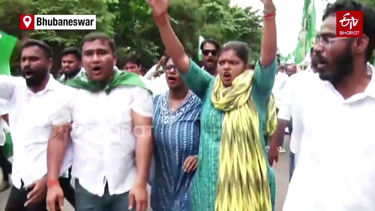 Odisha College Student Death: BJD's Bhubaneswar Protest Turns Violent; Top Leaders Injured