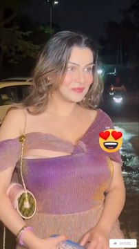 Yamini Malhotra caught on camera during a night shoot in Bandra, Mumbai. 🔥❤️👙👙👙🔥❤️👙🔥❤️❤️ #yaminimalhotra #bollywood #bollywoodnews #actresses #actressviral #actressreels