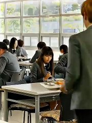 He gets jealous why come and sit here 😂 _shorts _kdrama _jealousy _yooksungjae(360P)