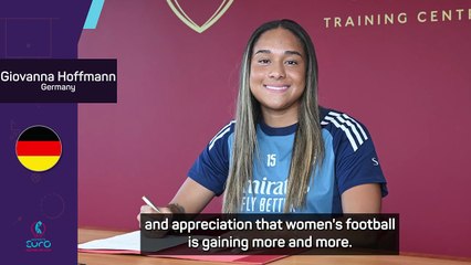 Hoffmann calls for increased pay as Olivia Smith joins Arsenal for world-record £1m transfer