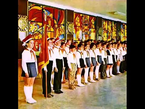 Учат в школе....