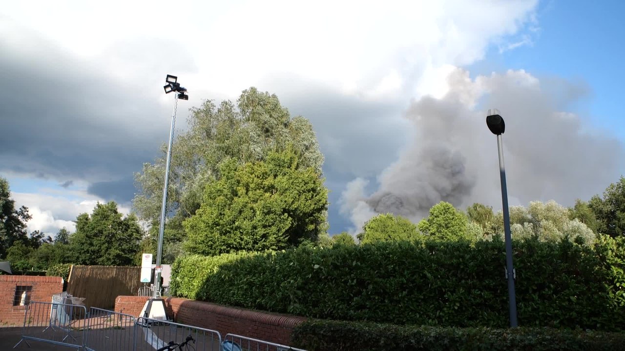 Incendie spectaculaire à Tomorrowland: la scène principale ravagée par les flammes