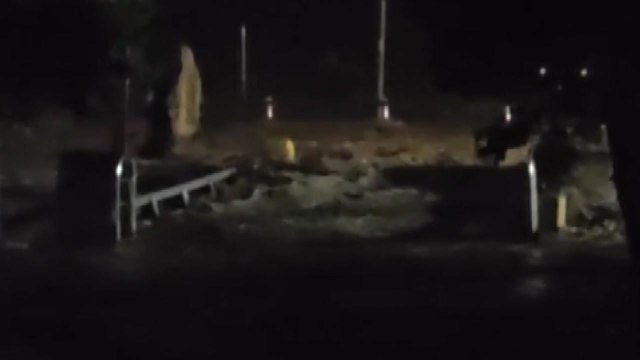 사무실 진입도 어려워...하천 범람 속출 / YTN