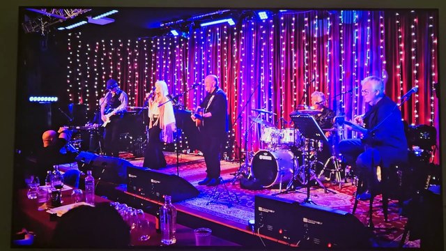 NIKKI NICHOLLS - Natural Woman (You Make Me Feel Like A) (Live December 2, 2023)