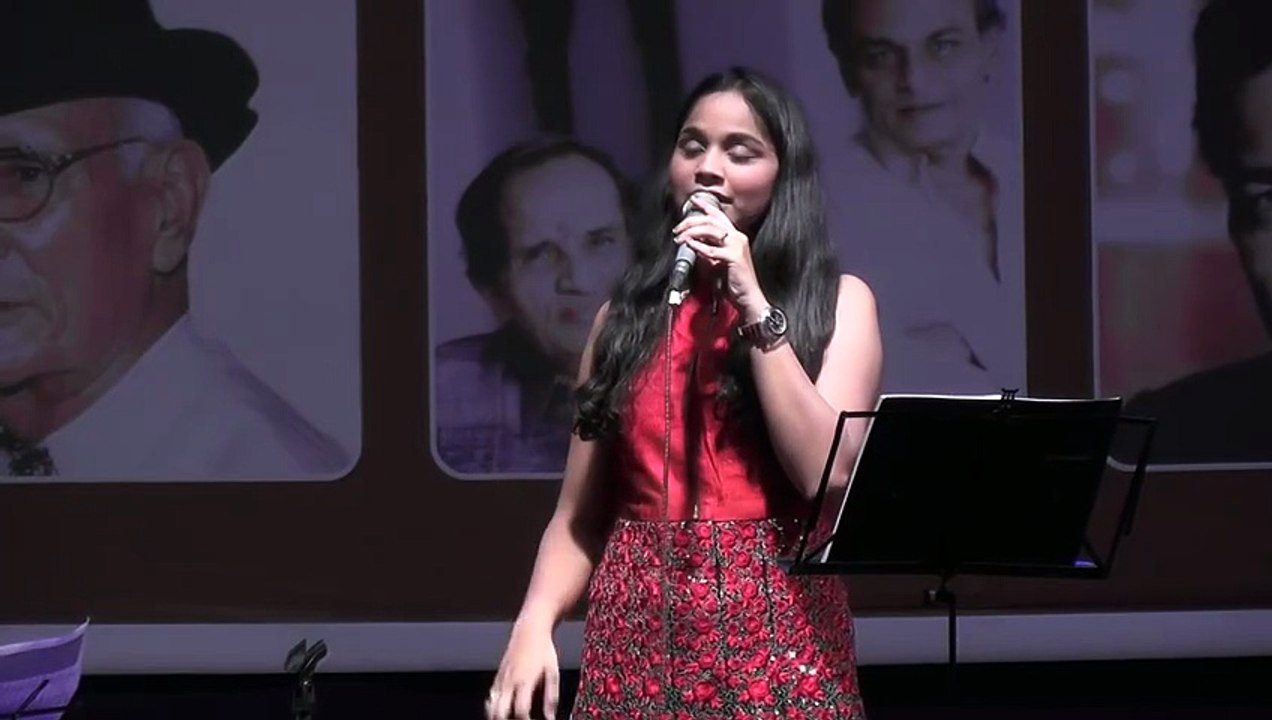 Mere Dushman Tu Meri Dosti Ko Tarse / Mrunal Randhir live evergreen song