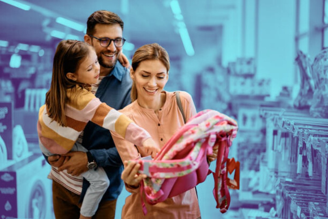 Todo listo para el regreso a clases, papelerías del Centro de Monterrey a la espera de compradores