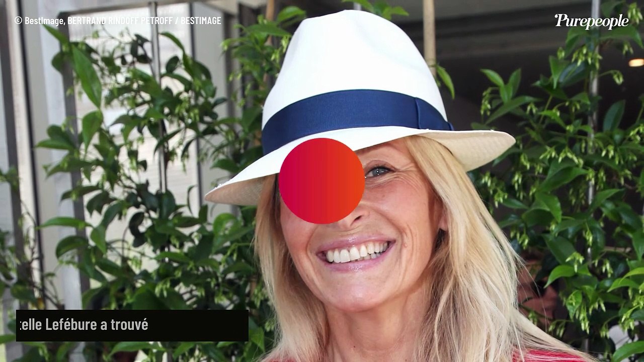 Estelle Lefebure : L'ex de David Hallyday propriétaire d’une longère au bord de l'eau dans le Calvados