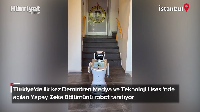 Türkiye'de ilk kez Demirören Medya ve Teknoloji Lisesi'nde açılan Yapay Zeka Bölümünü robot tanıtıyor