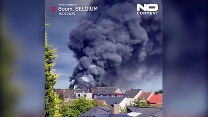 WATCH: Feuer zerstört Hauptbühne auf dem belgischen Tomorrowland-Festival