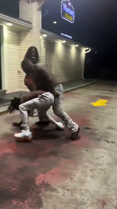 He still feeling that first punch😂🤣