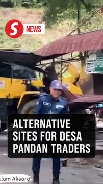 Minister: Desa Pandan traders affected by road project will be given alternative sites