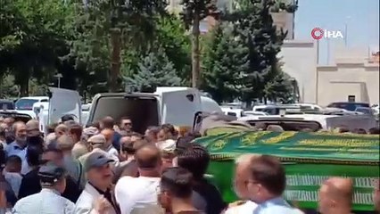 Cami’de öldürülen şahıs toprağa verildi