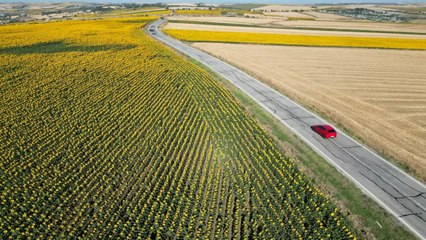 Yollar tabloya dönüştü: Bu rotada seyahat etmek ayrı keyifli!