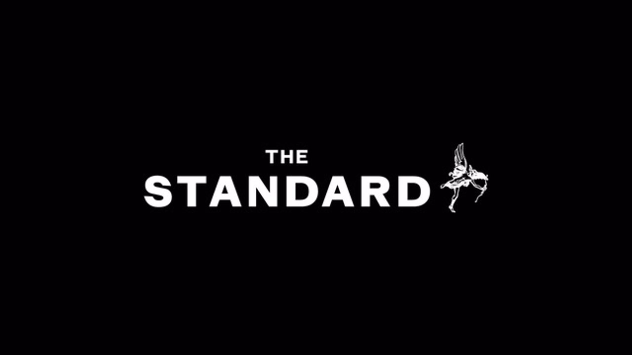 Fiona Phillips makes rare public appearance in London park after husband’s emotional Alzheimer’s admission