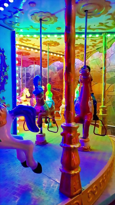 Horse swing ride