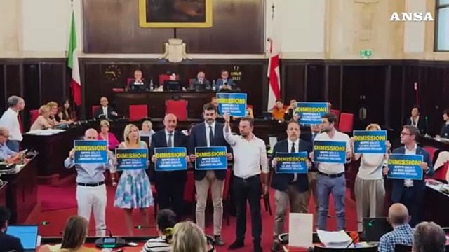Milano, il sindaco Sala e la Giunta contestati in Consiglio comunale