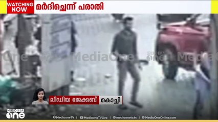 നെല്ലിക്കുഴിയില്‍ കോൺഗ്രസ് മണ്ഡലം വൈസ് പ്രസിഡണ്ട് അസീസ് നായിക്കമ്മാവുടിയെ മർദ്ദിച്ച് അവശനാക്കി