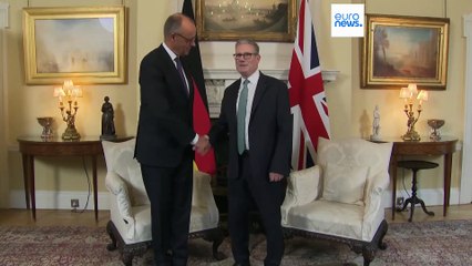 Merz e Starmer assinam tratado sobre defesa e migração