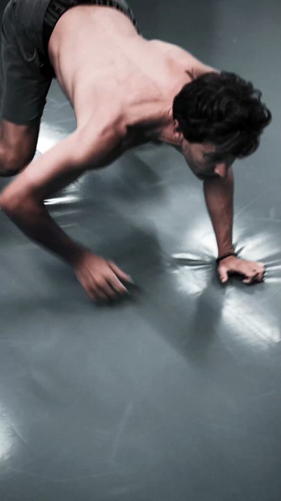 Animal flow monkey ape gorilla motion Borja and IAm Jiujitsu Madrid Spain