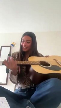 Luz Tito quebró en llanto en sus redes