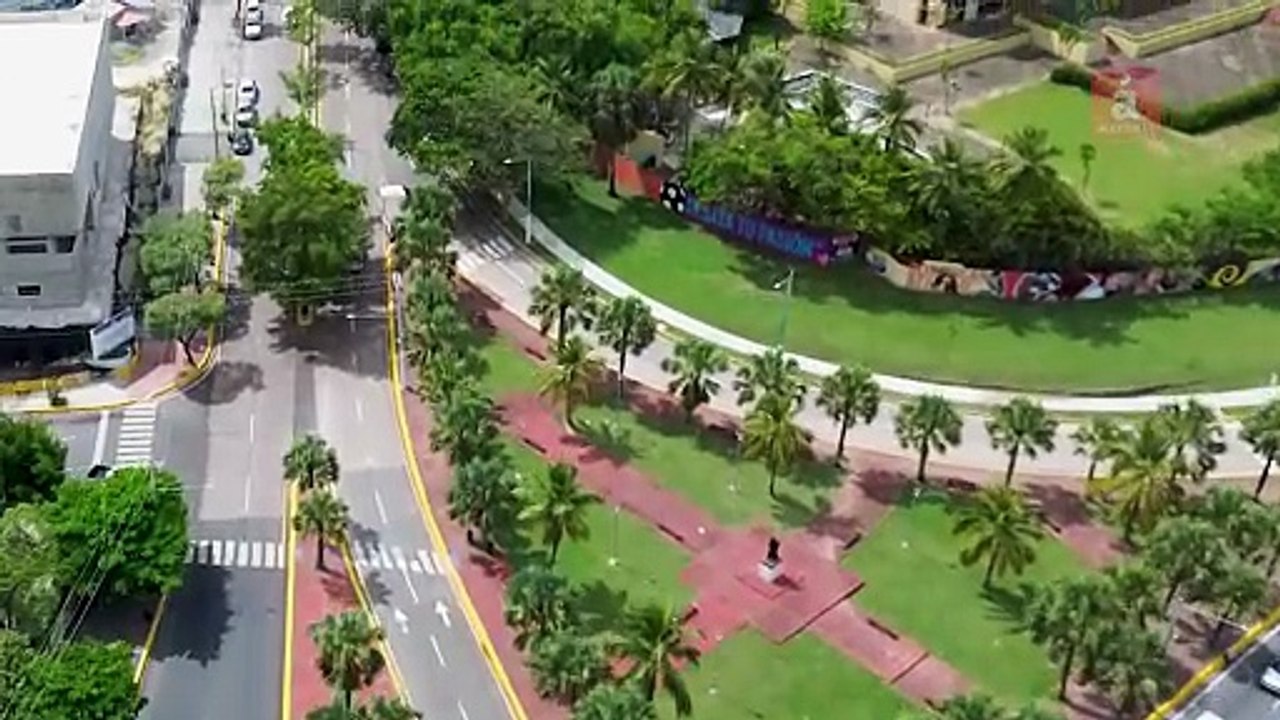 Así está el tránsito en la Av. Abraham Linclon próximo al Malecón