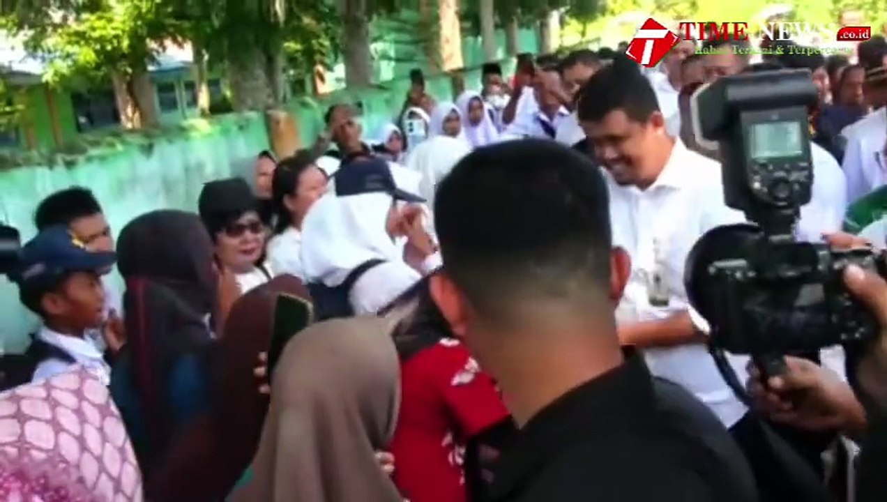 Polemik Selesai, Siswa SMP Negeri 2 Galang Sampaikan Terima Kasih Ke Bupati dan Gubernur.