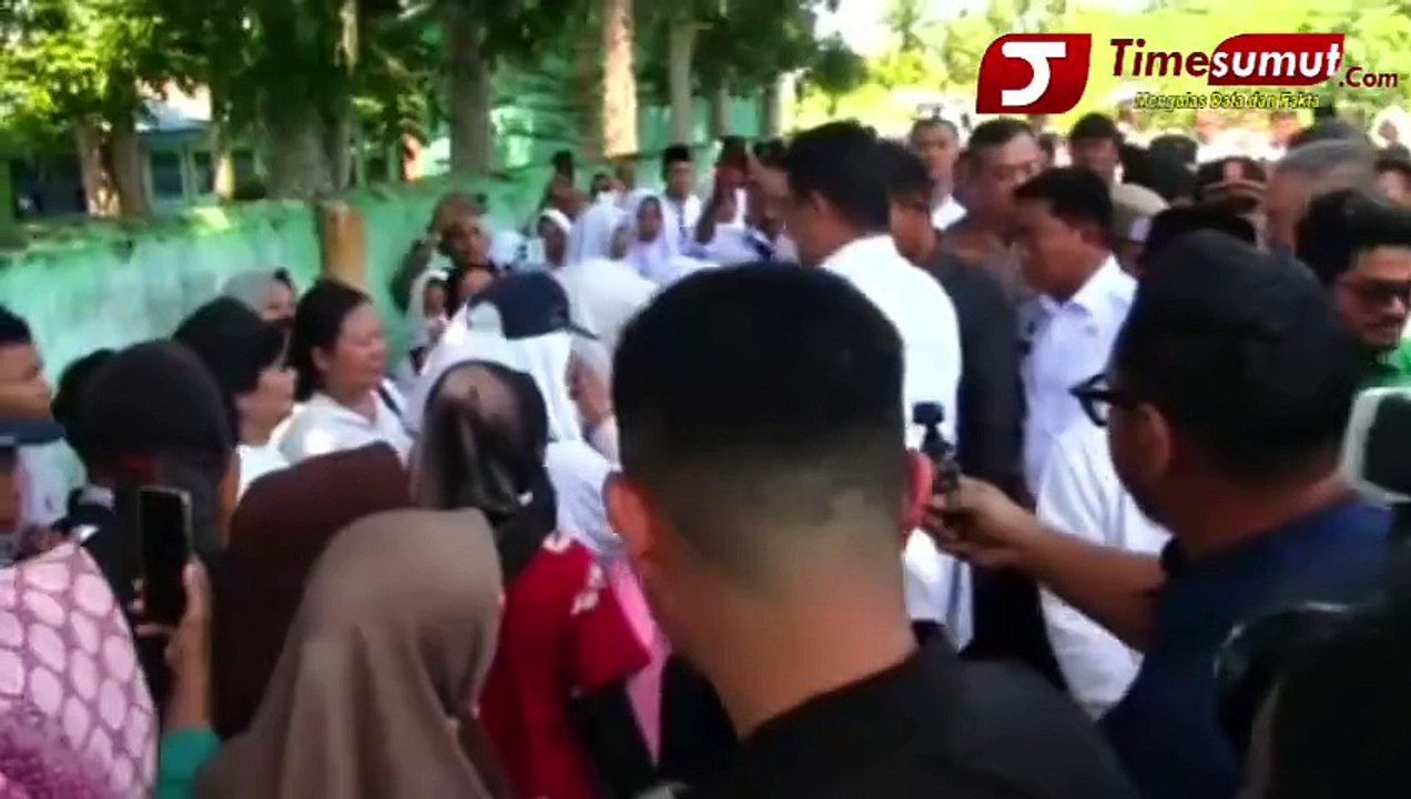 Polemik Selesai, Siswa SMP Negeri 2 Galang Sampaikan Terima Kasih Ke Bupati dan Gubernur.