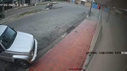 Momento del accidente de motocicleta en Venezuela