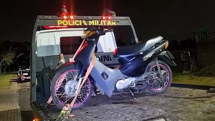 Motocicleta furtada é recuperada após denúncia de abandono na Rua Harpia Floresta
