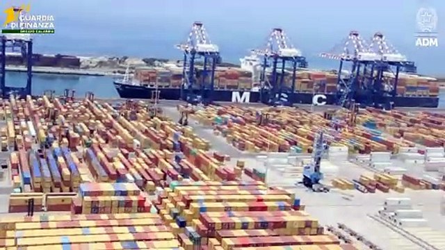 Sequestrati 1220 chili di cocaina nel porto di Gioia Tauro