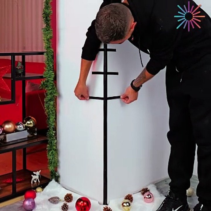 Simple and stylish DIY corner Christmas tree 🎄