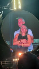 Coldplay affiche une tromperie par erreur lors d'un concert