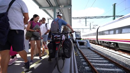Los viajeros podrán llevar bicicletas sin desmontar en trenes Avant de Renfe