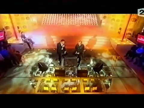 Johnny Hallyday & Sacha Distel - La Belle Vie en live sur France 2 (Vivement Dimanche Prochain - 13 avril 2003)