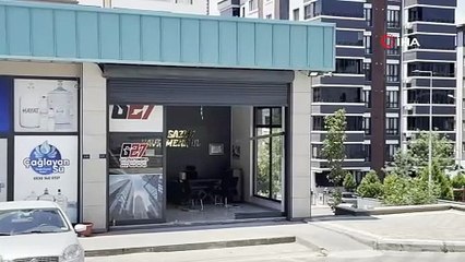 Panik yapınca olanlar oldu! Dükkana böyle daldı!