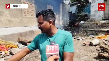 वाराणसी की गलियों में हो रहा 'दाह संस्कार', गंगा का जलस्तर बढ़ने से हरिश्चंद घाट डूबा